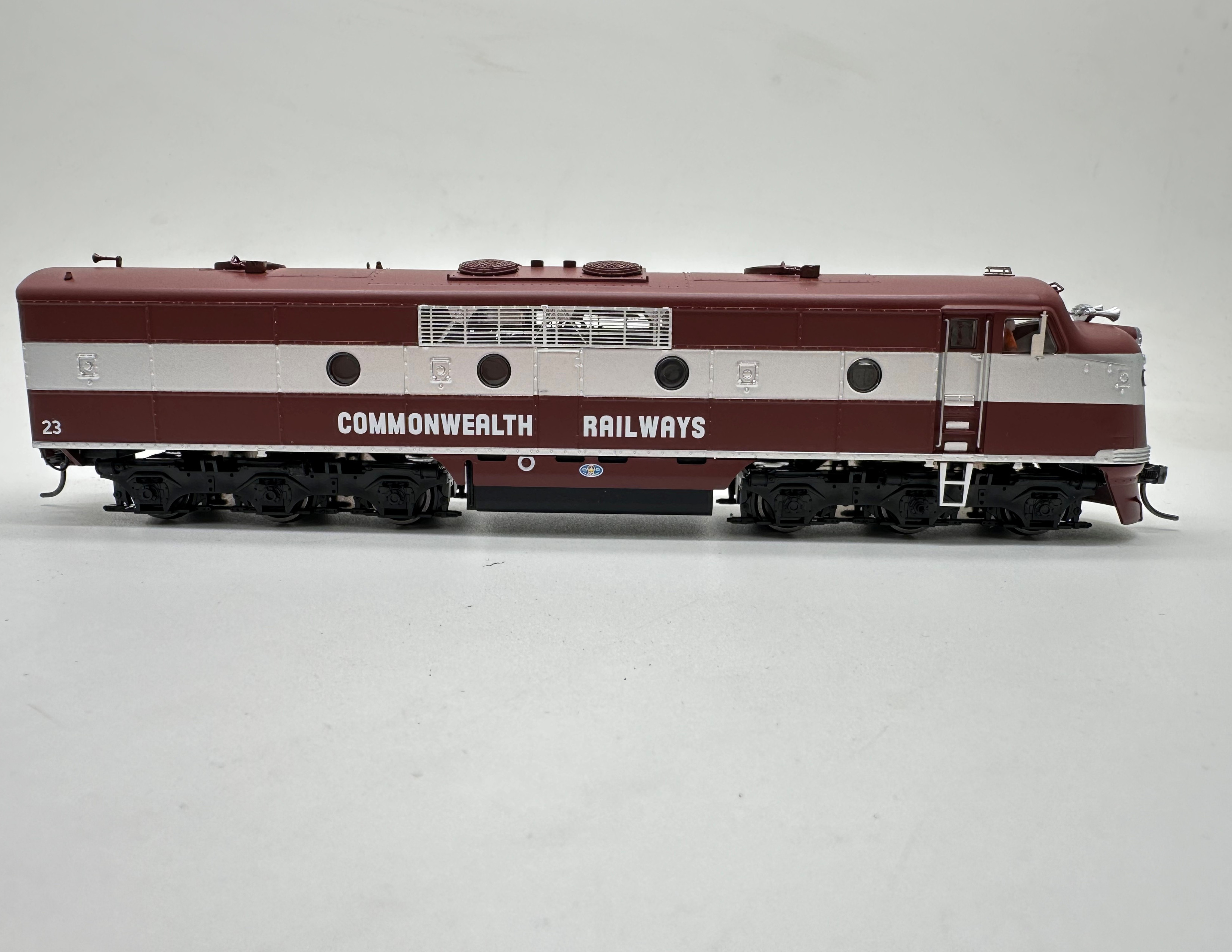 GM23 - Maroon / Silver - Arriving Soon